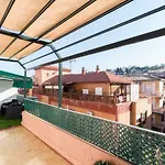 Paseo Del Salon